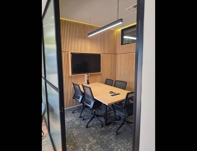 115M² OFFICE TO LET IN BALLITO DISTRICT